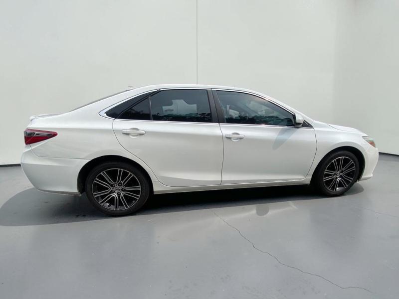 Toyota Camry XLE 2016