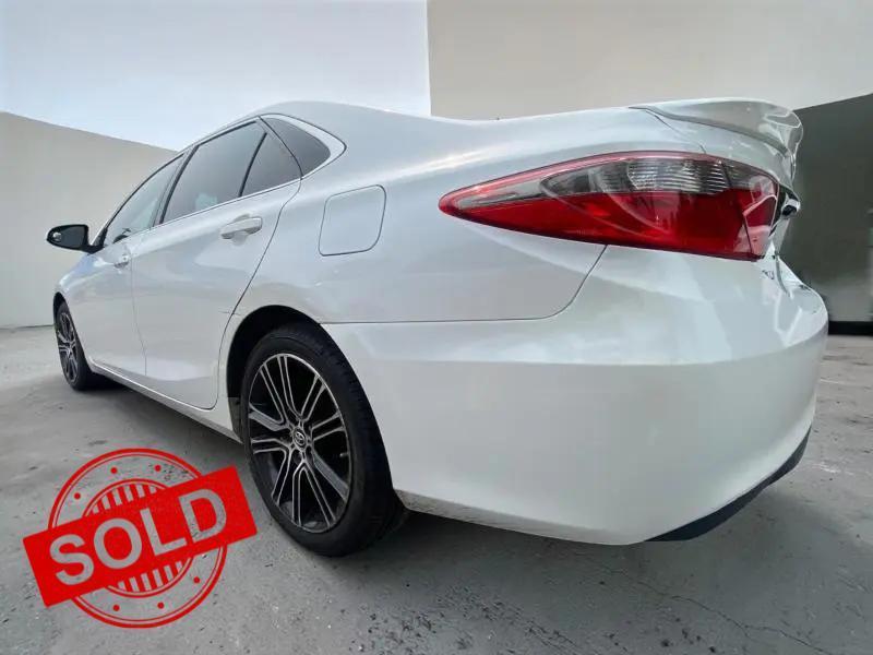 2016 Toyota Camry XLE