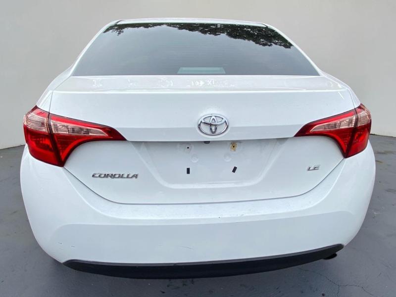 Toyota Corolla XLE CVT 2019