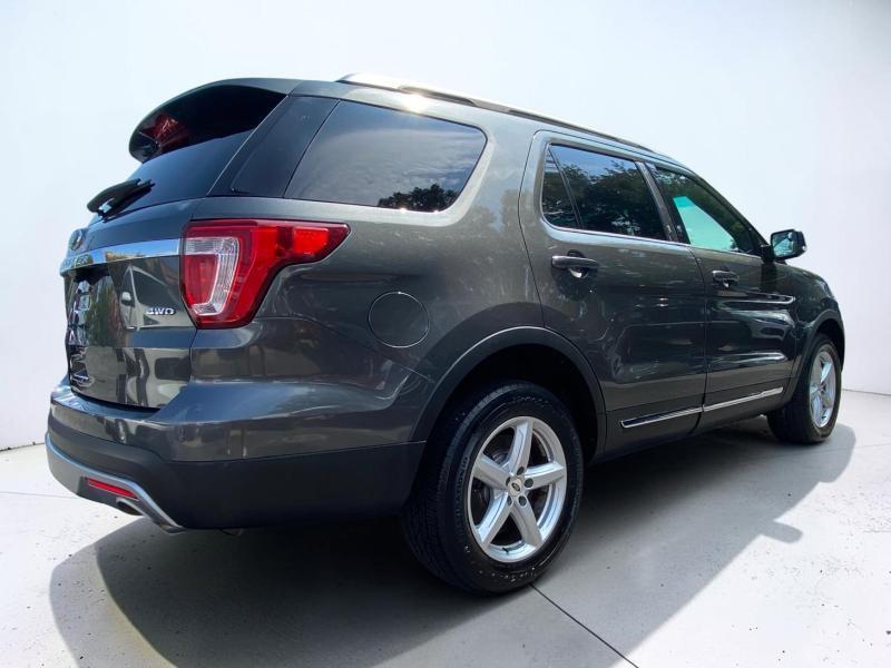 Ford Explorer XLT 4WD 2016