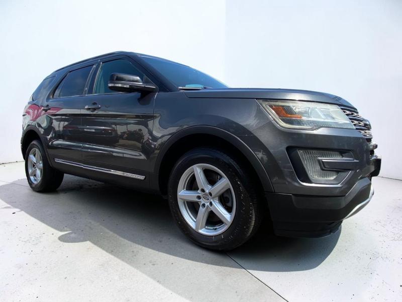 Ford Explorer XLT 4WD 2016