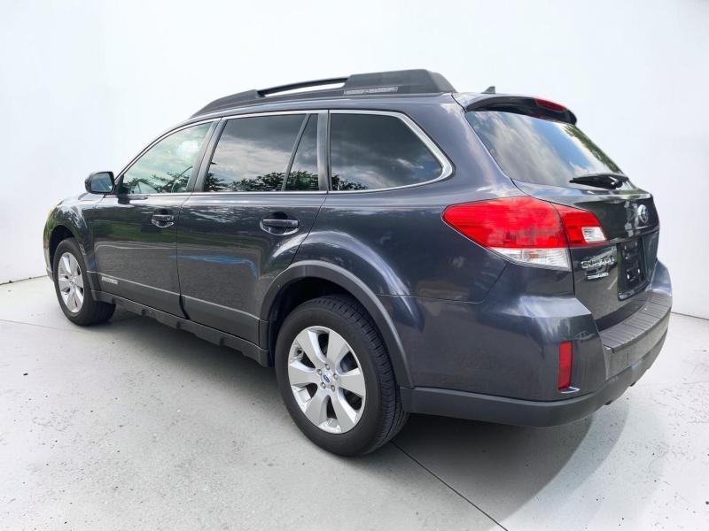 Subaru Outback 2.5i Limited 2012