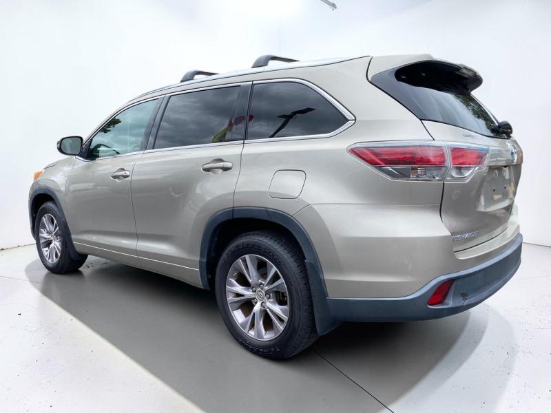 Toyota Highlander XLE AWD V6 2015