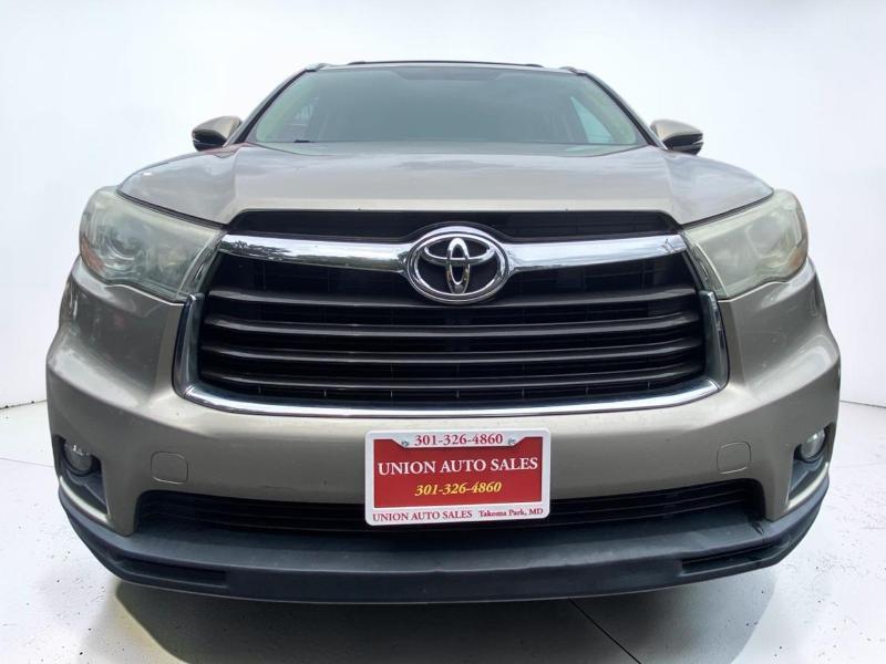 Toyota Highlander XLE AWD V6 2015