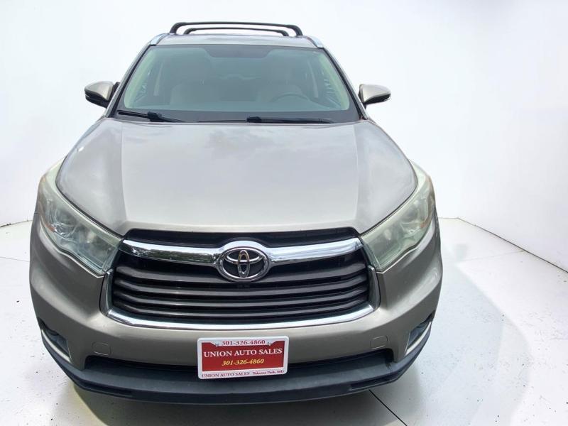 Toyota Highlander XLE AWD V6 2015