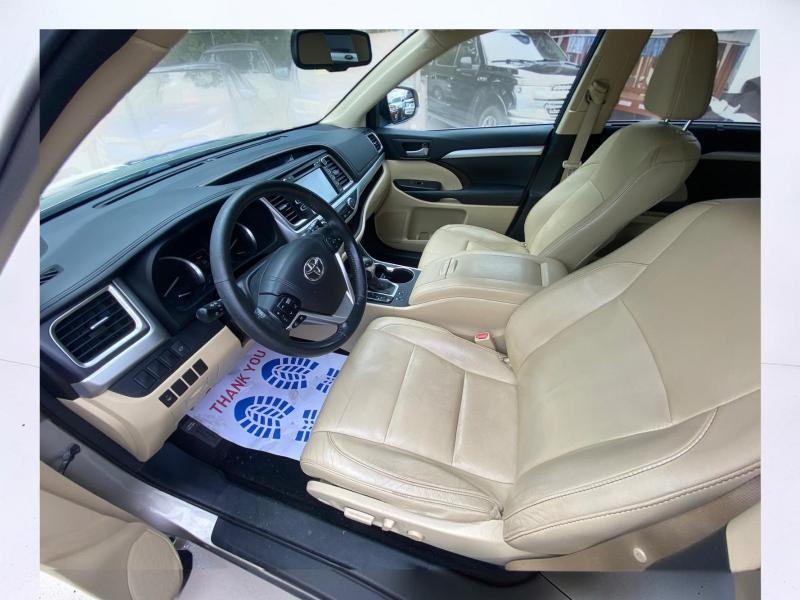 Toyota Highlander XLE AWD V6 2015