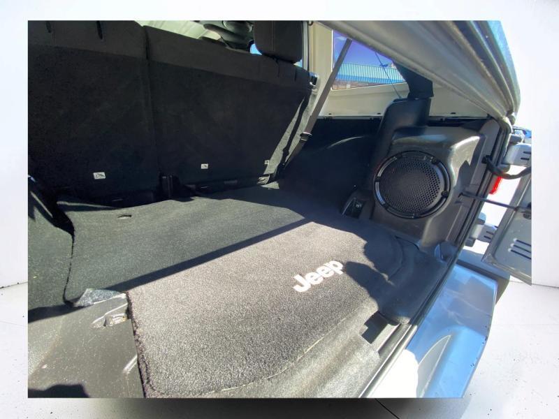 Jeep Wrangler Unlimited Sahara 4WD 2013