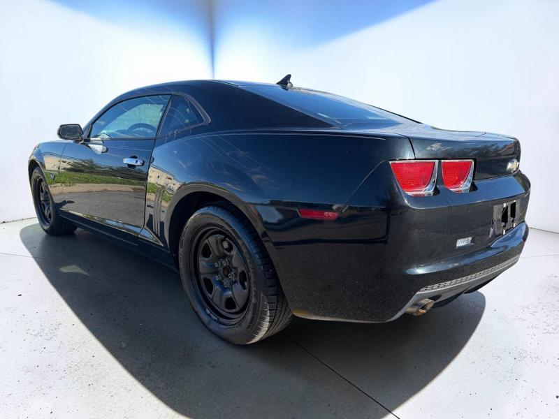 Chevrolet Camaro LS Coupe 2010