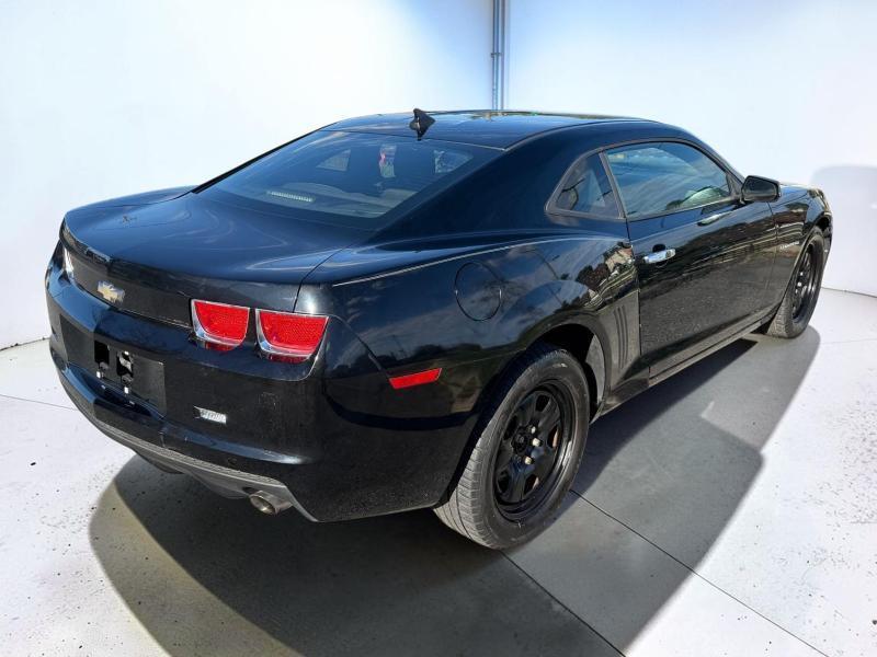 Chevrolet Camaro LS Coupe 2010