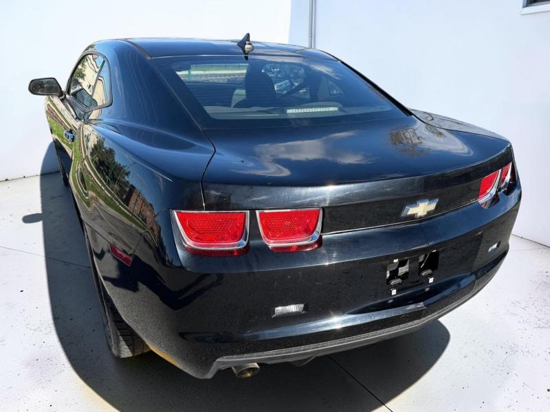 Chevrolet Camaro LS Coupe 2010