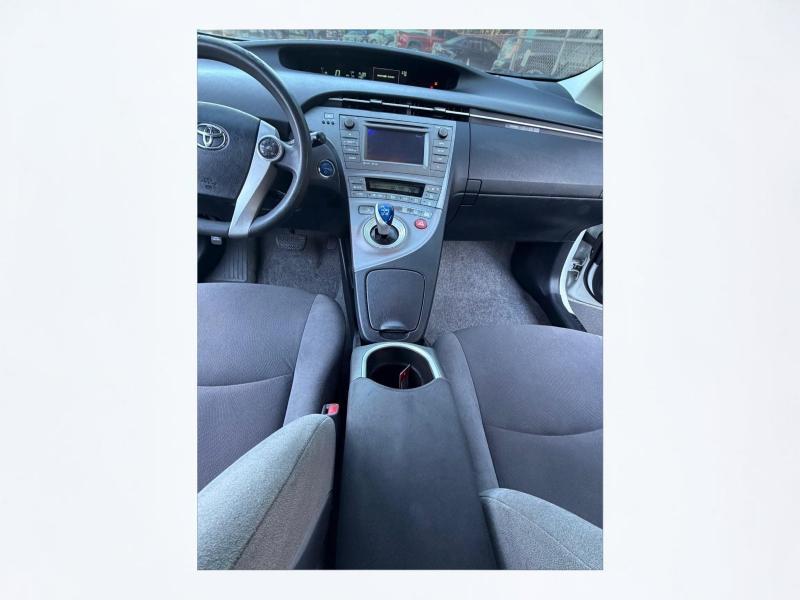 Toyota Prius Three 2014