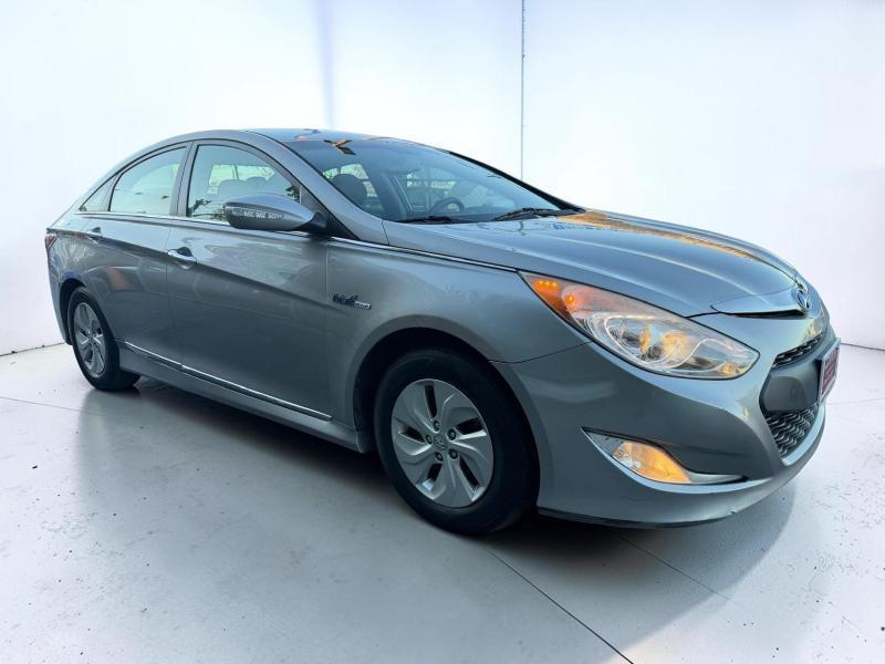 Hyundai Sonata Hybrid Sedan 2013