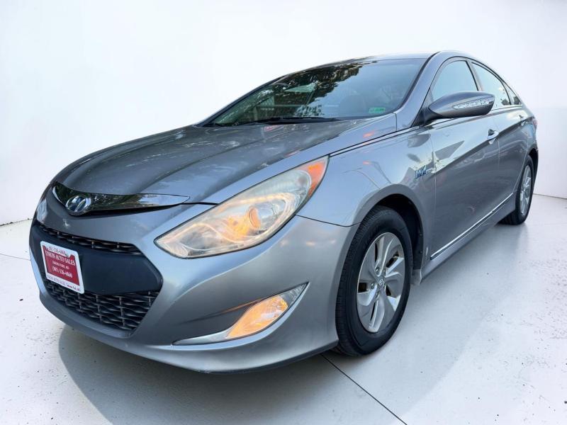 Hyundai Sonata Hybrid Sedan 2013