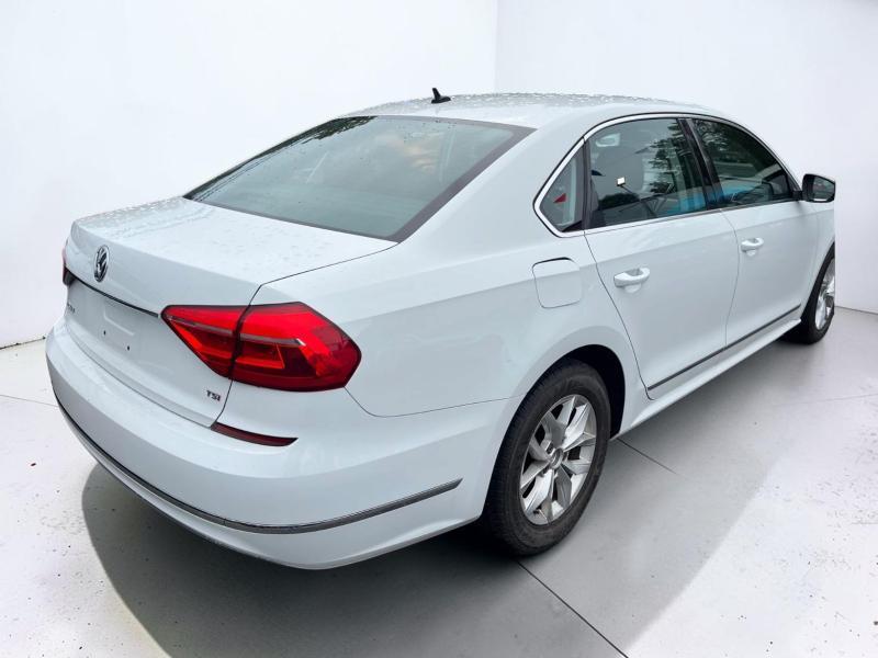 Volkswagen Passat S PZEV 6A 2016