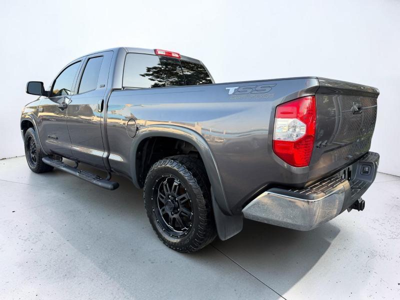 Toyota Tundra SR5 5.7L V8 FFV Double Cab 4WD 2017
