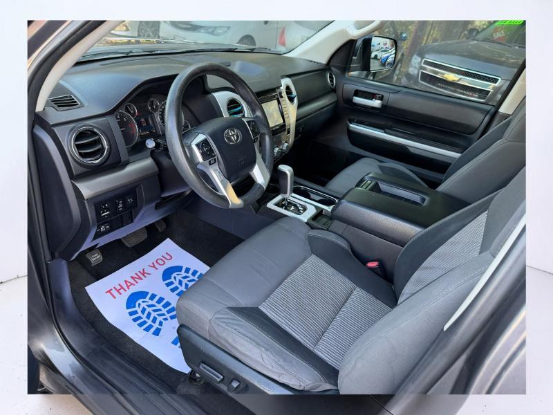 Toyota Tundra SR5 5.7L V8 FFV Double Cab 4WD 2017