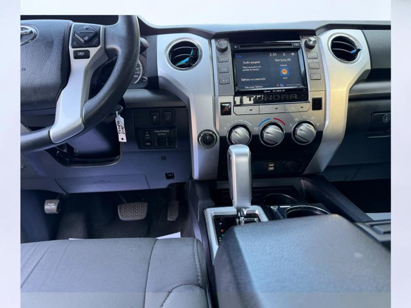 Toyota Tundra SR5 5.7L V8 FFV Double Cab 4WD 2017