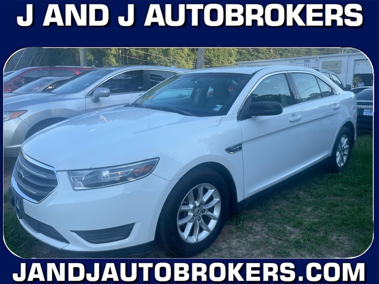 Ford Taurus SE FWD 2015 Ford Taurus SE FWD 2015