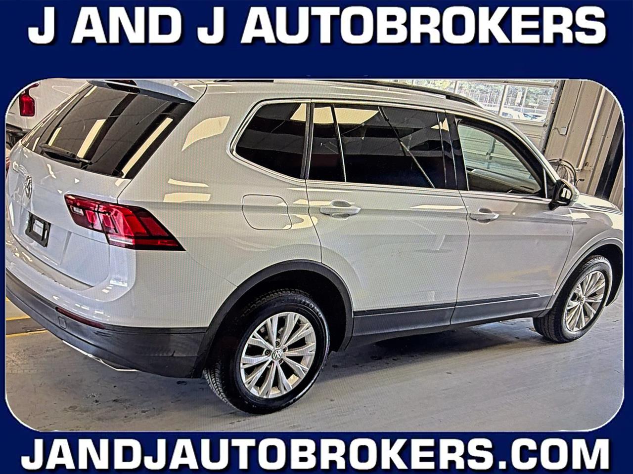 2019 Volkswagen Tiguan SE's photo