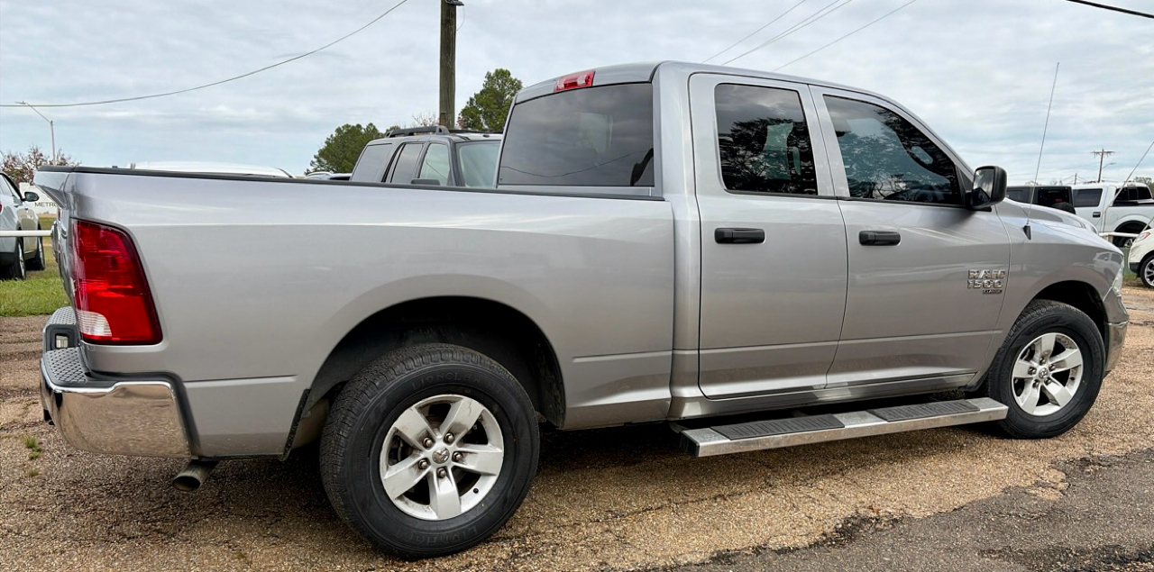 RAM 1500 Classic Tradesman Quad Cab 2WD 2019