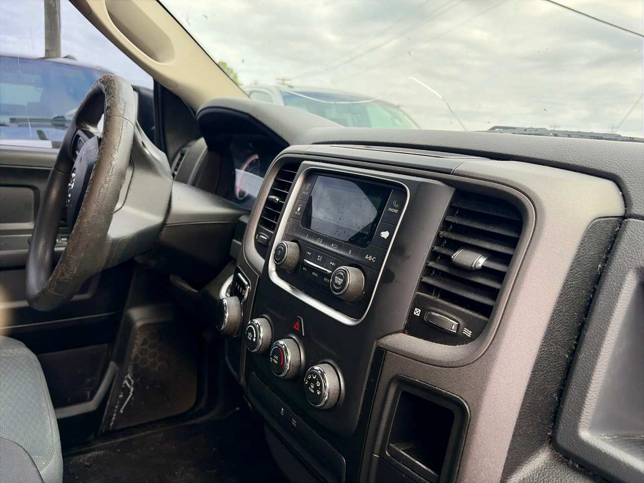RAM 1500 Classic Tradesman Quad Cab 2WD 2019