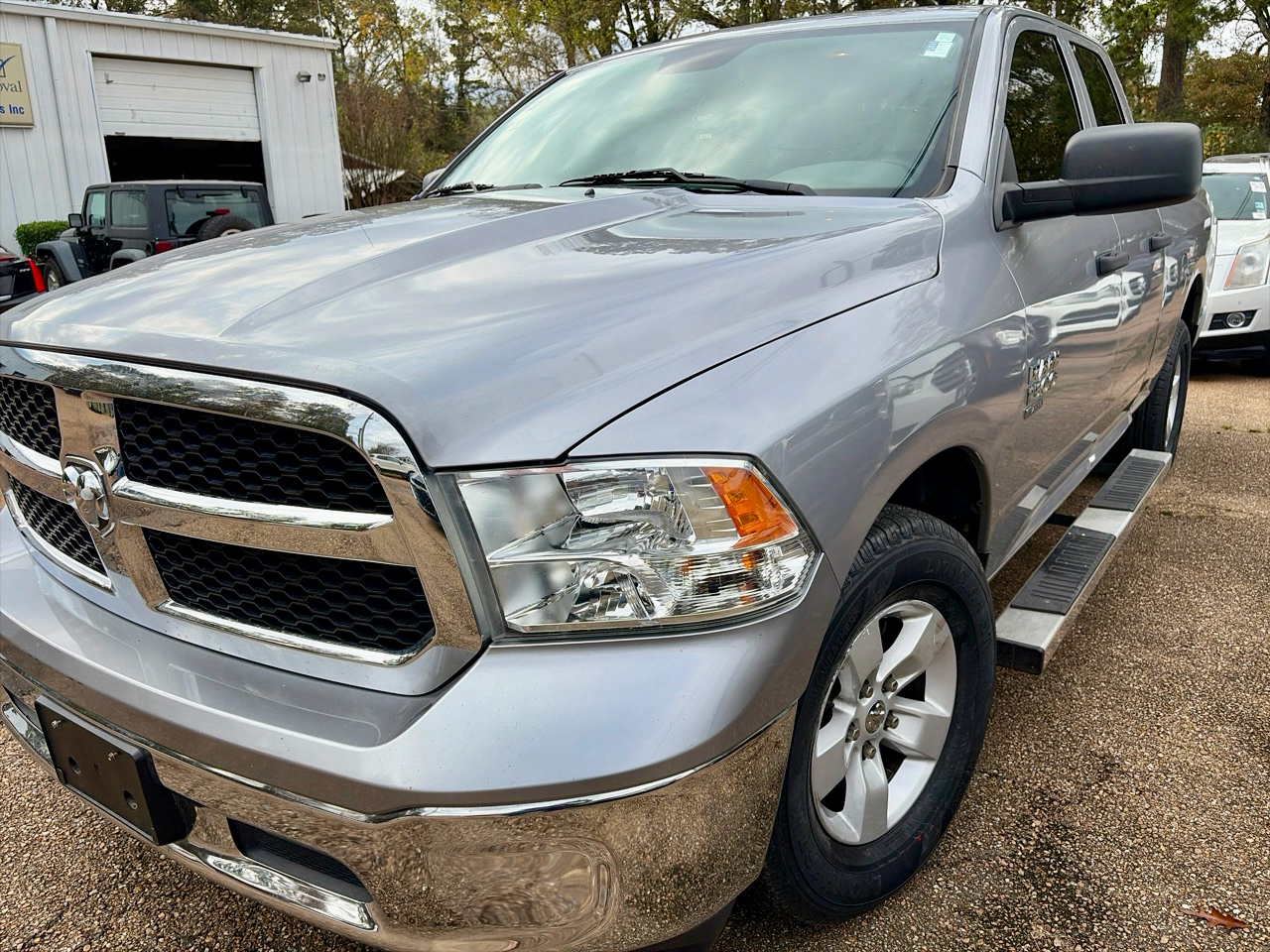 RAM 1500 Classic Tradesman Quad Cab 2WD 2019