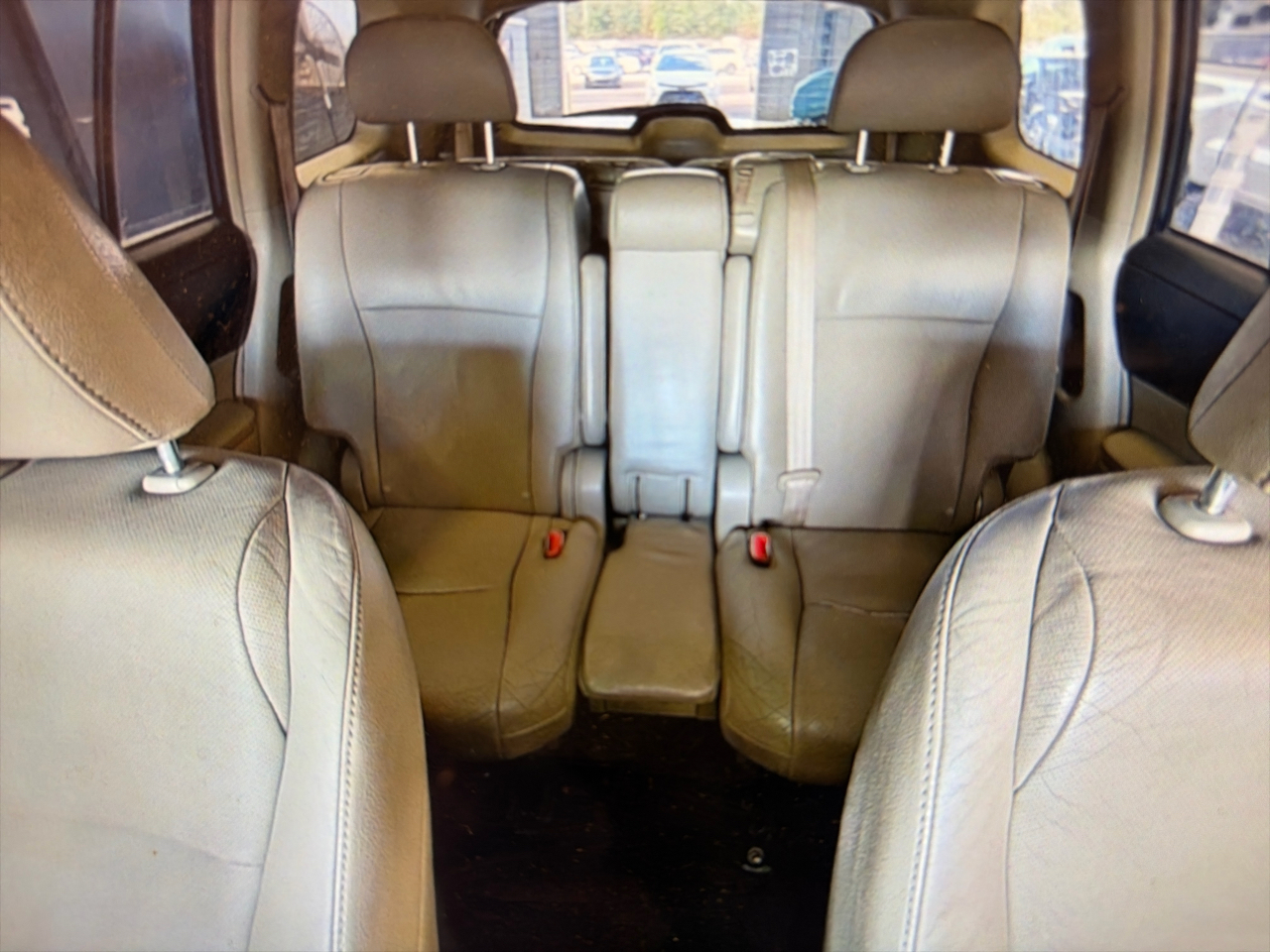 Toyota Highlander Limited 2WD 2011