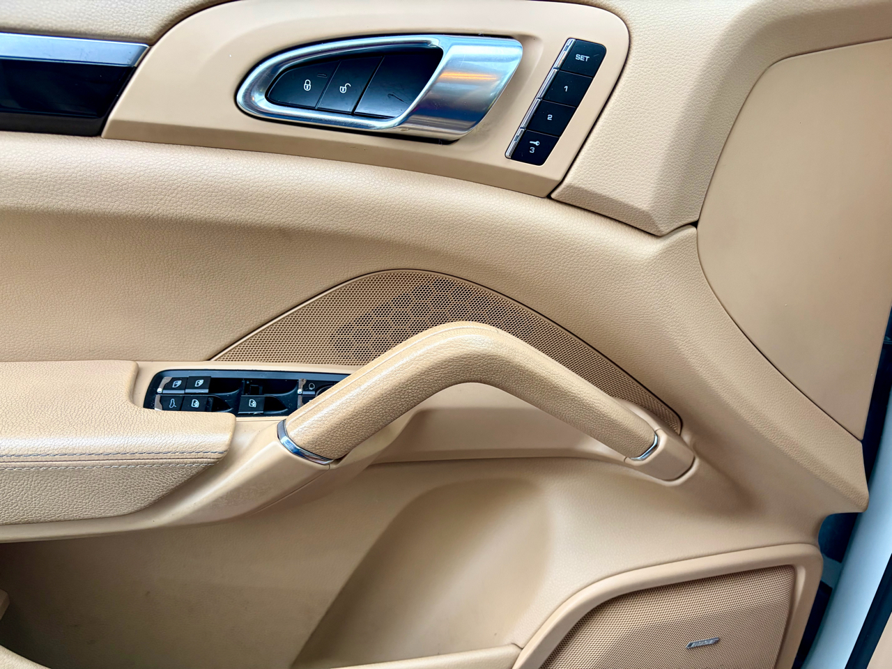 Porsche Cayenne Platinum Edition AWD 2014