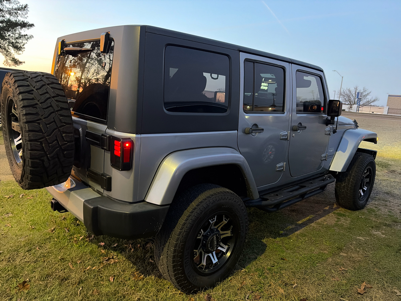 Jeep Wrangler 4WD 4dr Unlimited Sahara 2015
