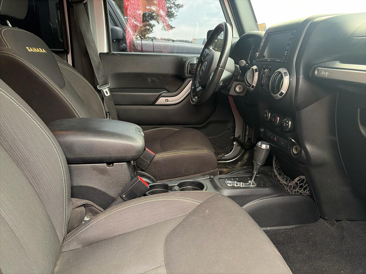 Jeep Wrangler Unlimited Sahara 4WD 2015