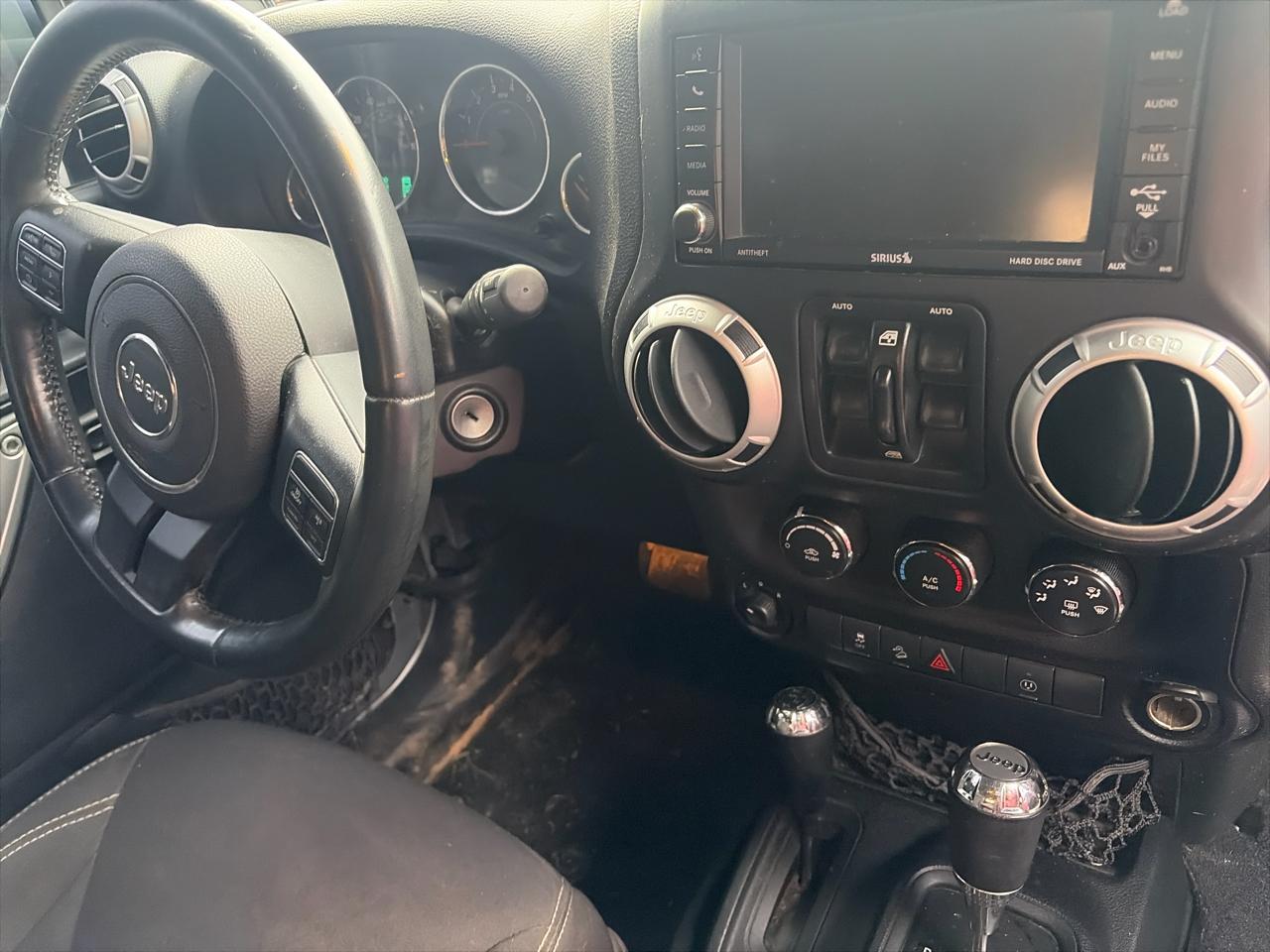 Jeep Wrangler Unlimited Sahara 4WD 2015