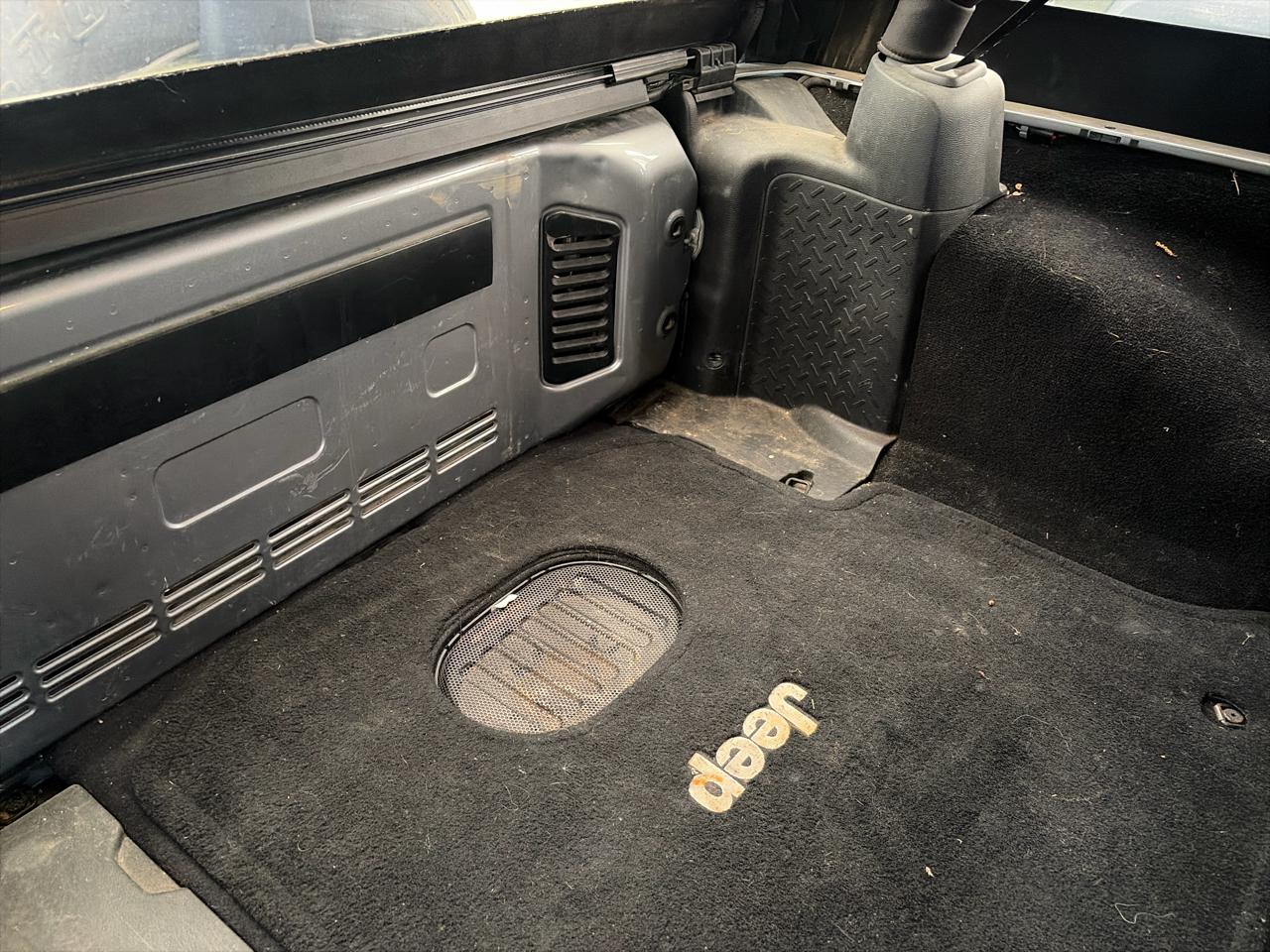 Jeep Wrangler Unlimited Sahara 4WD 2015