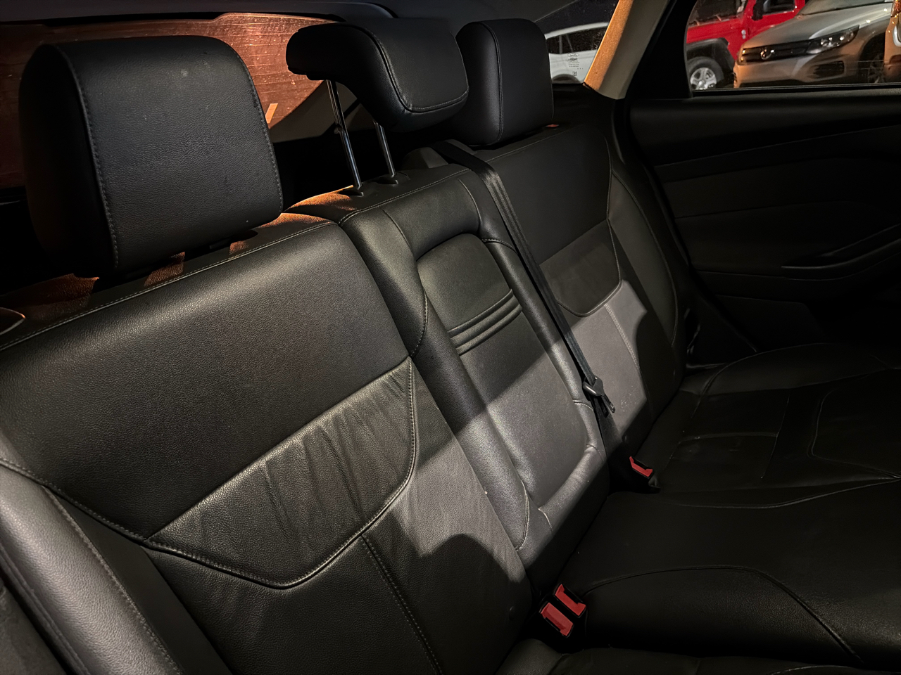 Ford Focus Titanium Hatch 2016