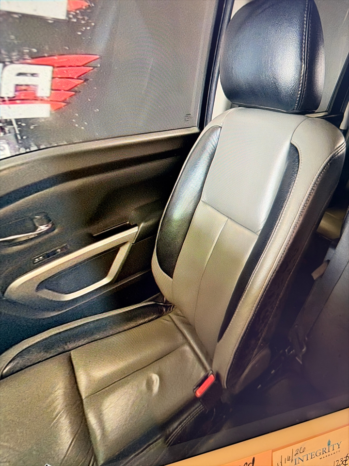 Nissan Titan SV Crew Cab 2WD 2017