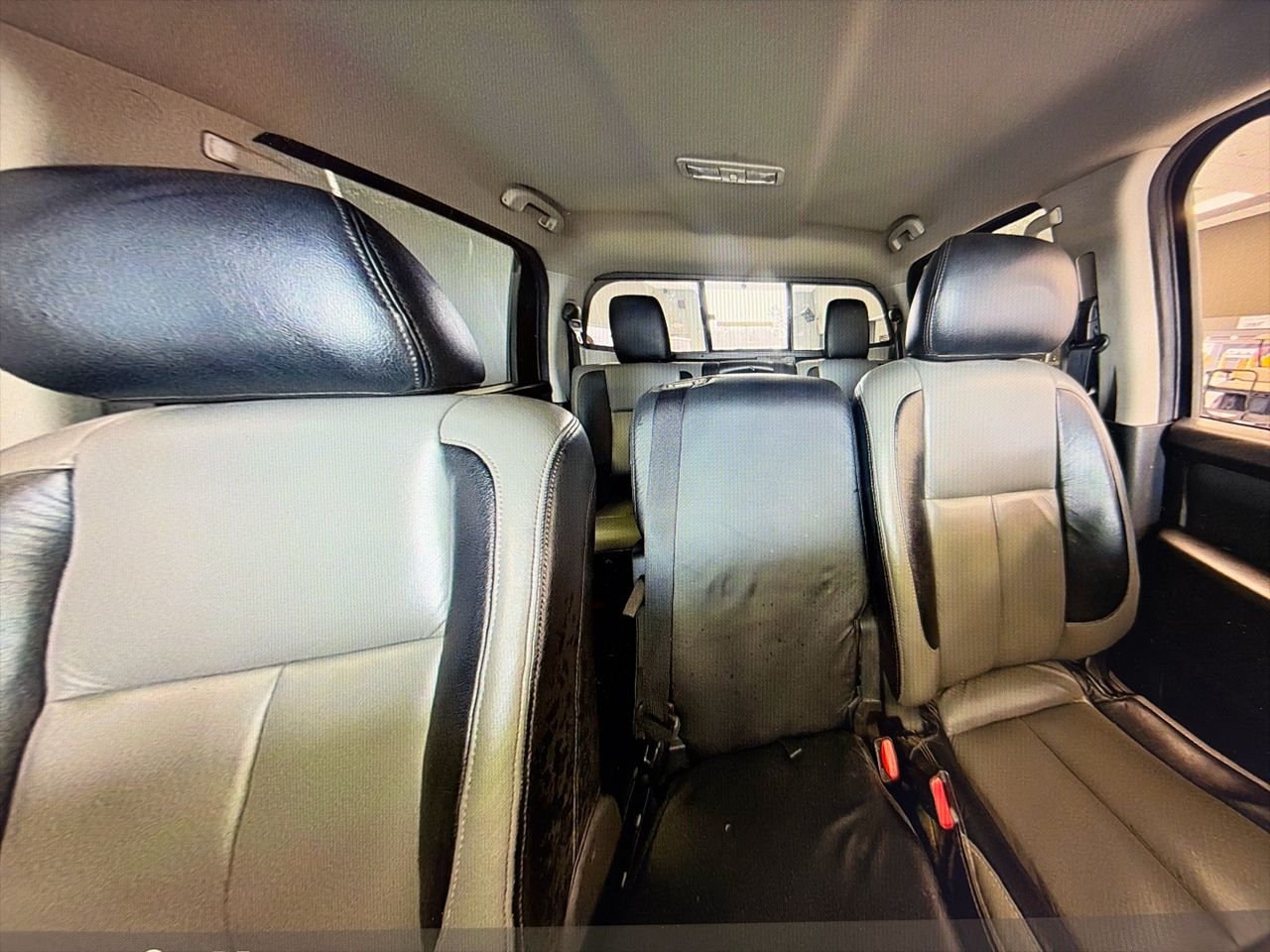 Nissan Titan SV Crew Cab 2WD 2017