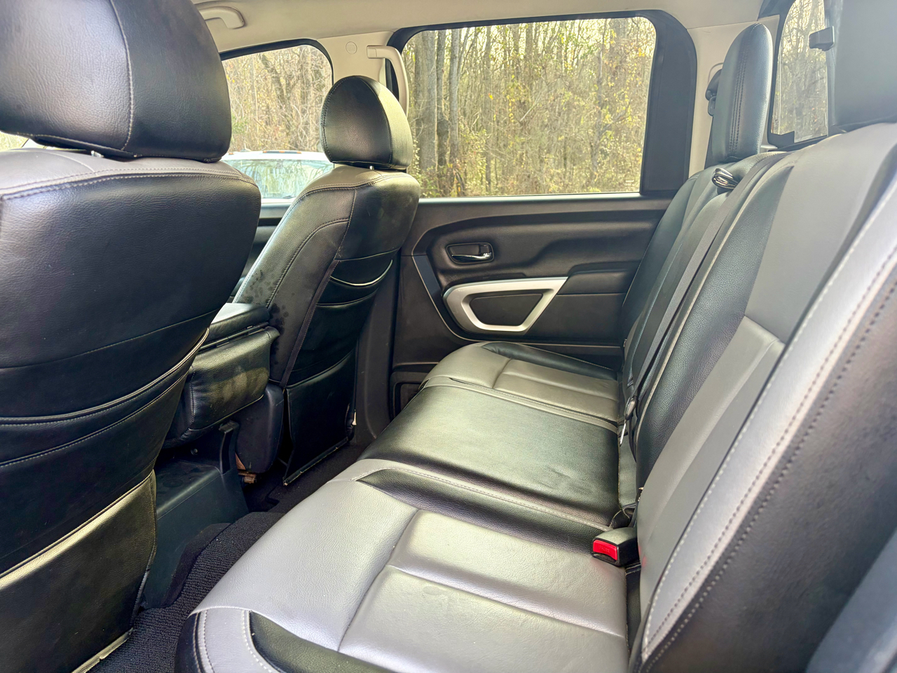 Nissan Titan SV Crew Cab 2WD 2017