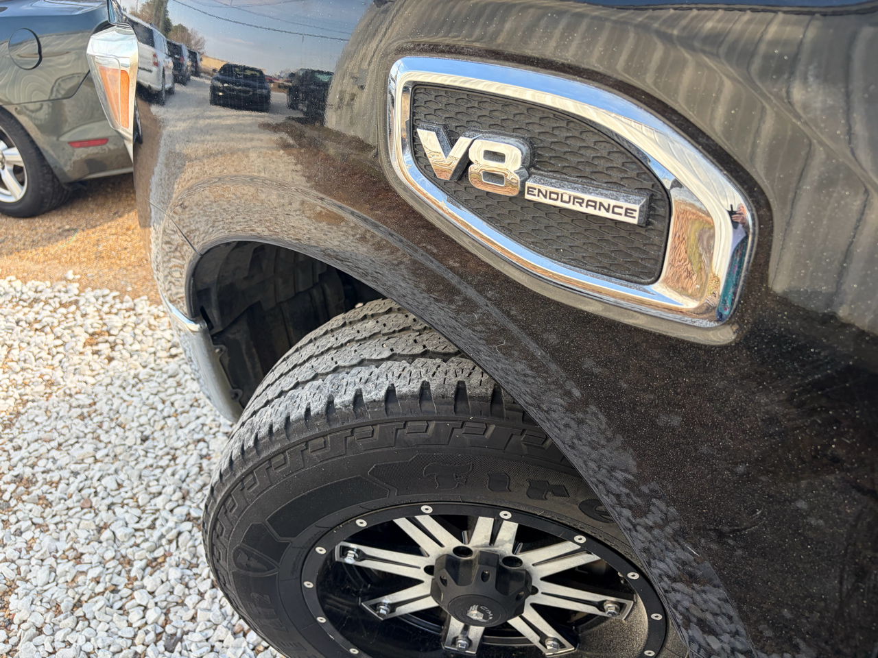 Nissan Titan SV Crew Cab 2WD 2017