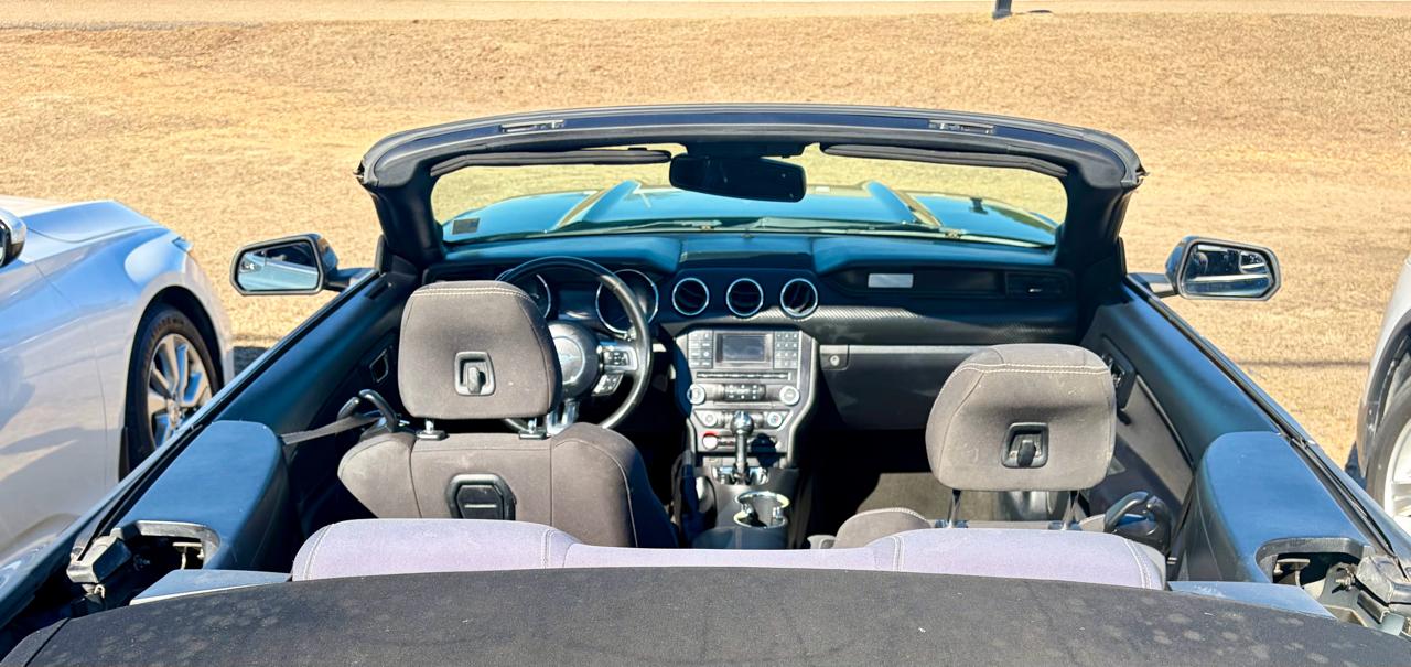 Ford Mustang V6 Convertible 2016