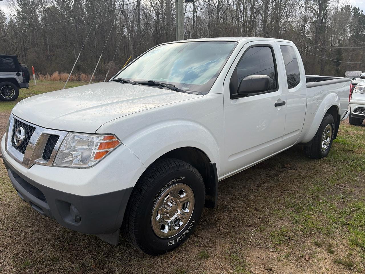 Nissan Frontier S King Cab I4 5MT 2WD 2019