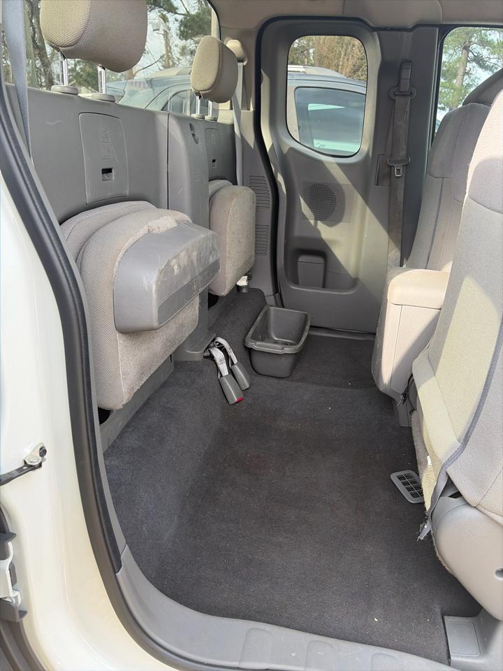 Nissan Frontier S King Cab I4 5MT 2WD 2019