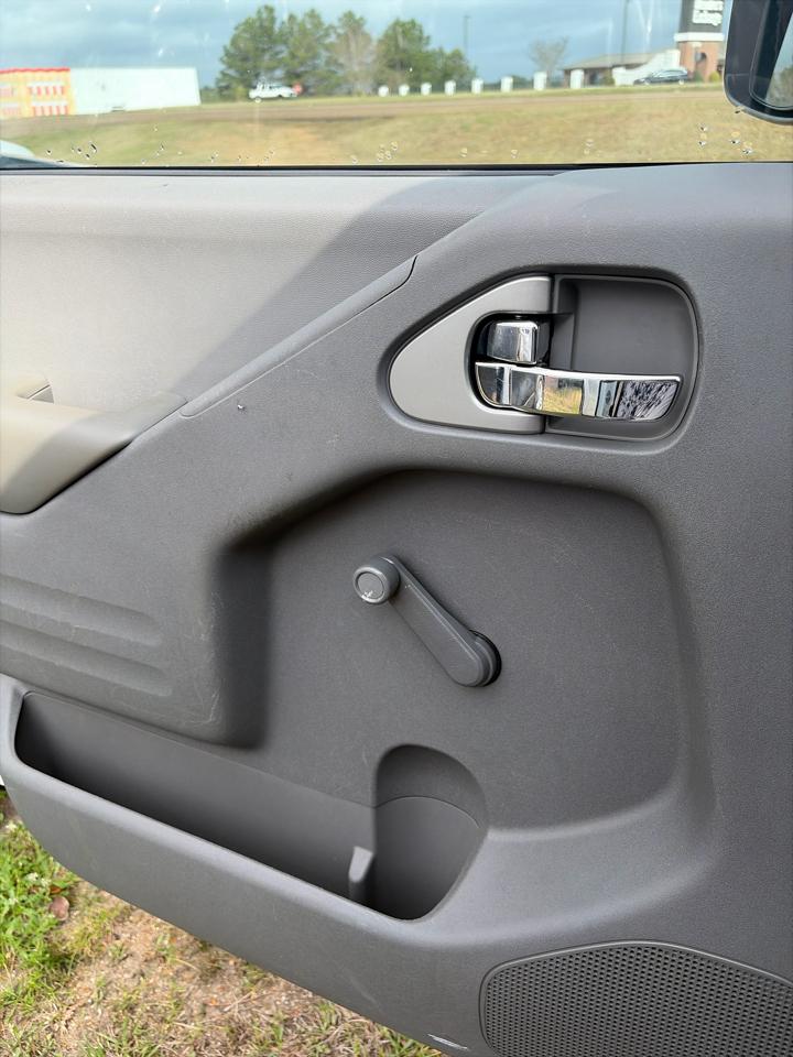 Nissan Frontier S King Cab I4 5MT 2WD 2019