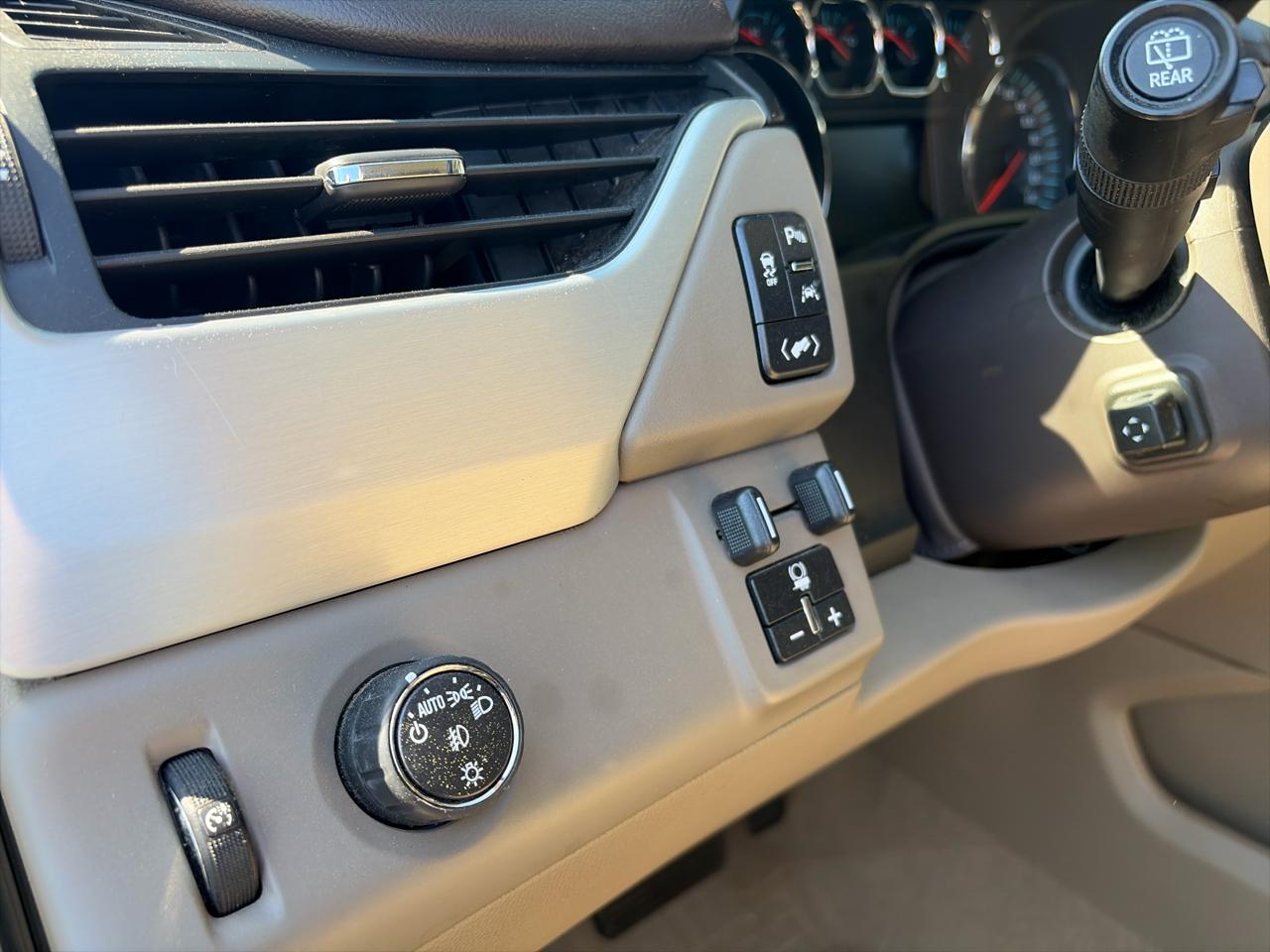 GMC Yukon XL SLT 2WD 2019