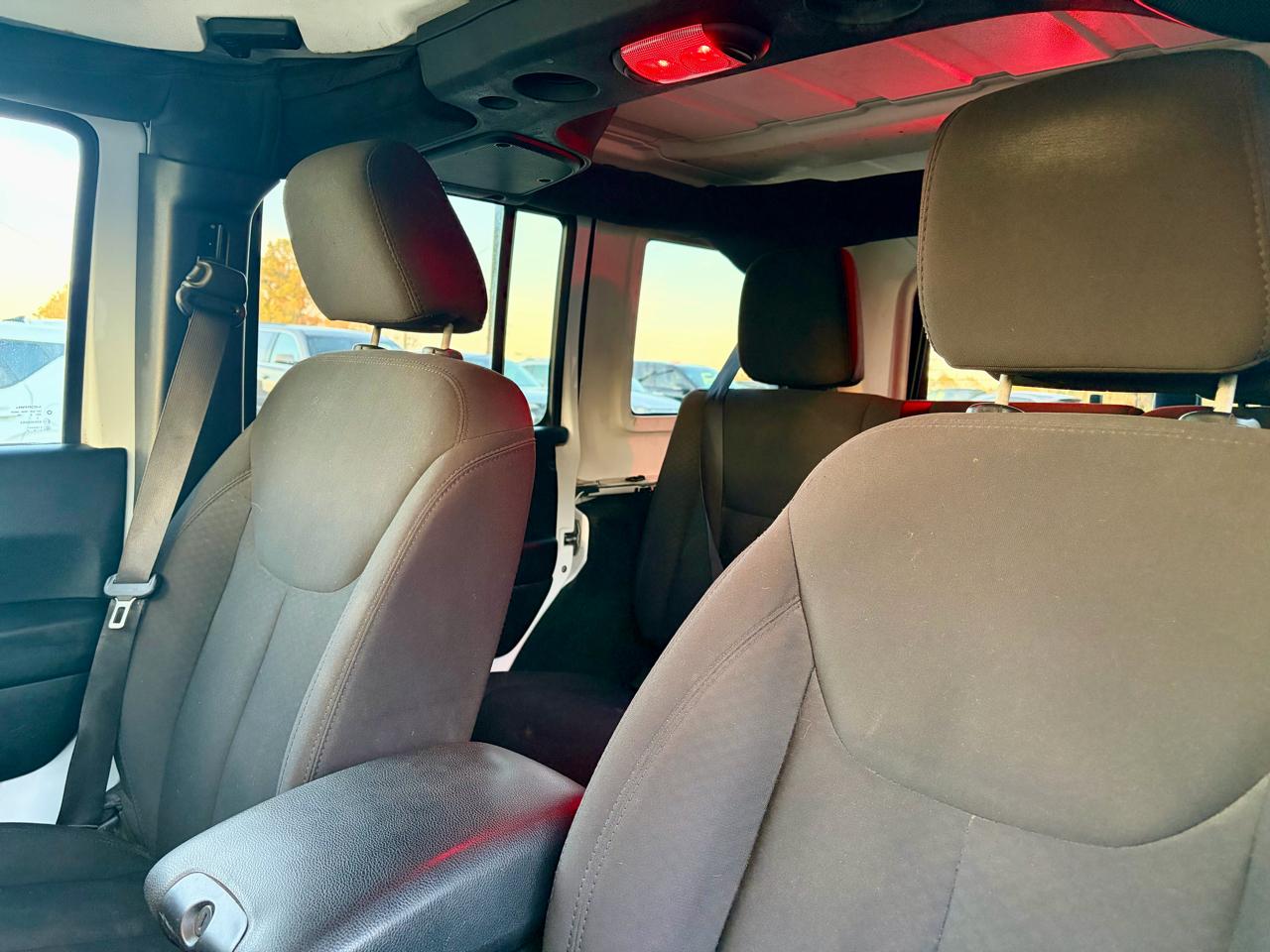 Jeep Wrangler Unlimited Sport 4x4 2015