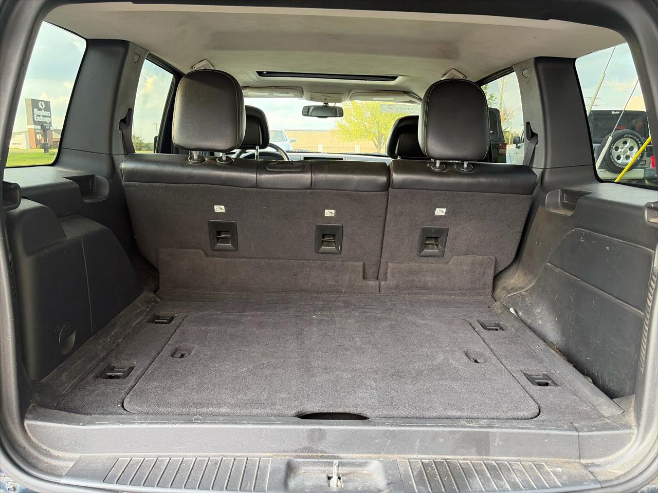 Jeep Liberty Sport 2WD 2012