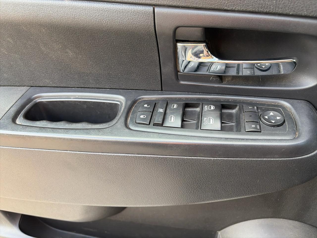 Jeep Liberty Sport 2WD 2012