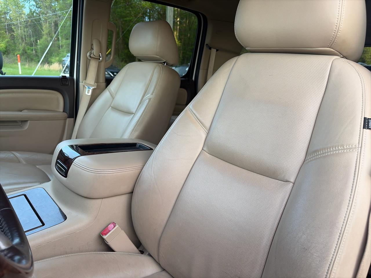 GMC Yukon Denali XL 4WD 2013