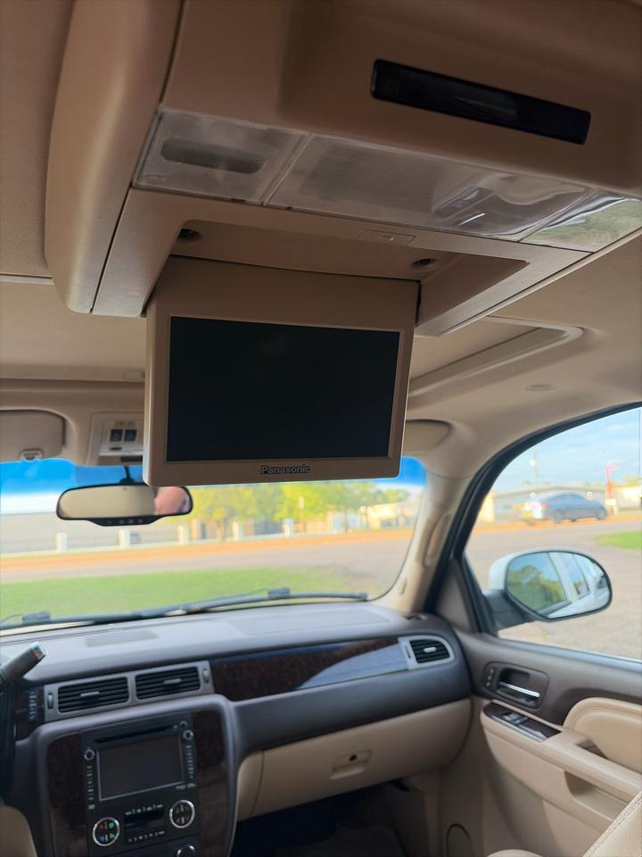 GMC Yukon Denali XL 4WD 2013