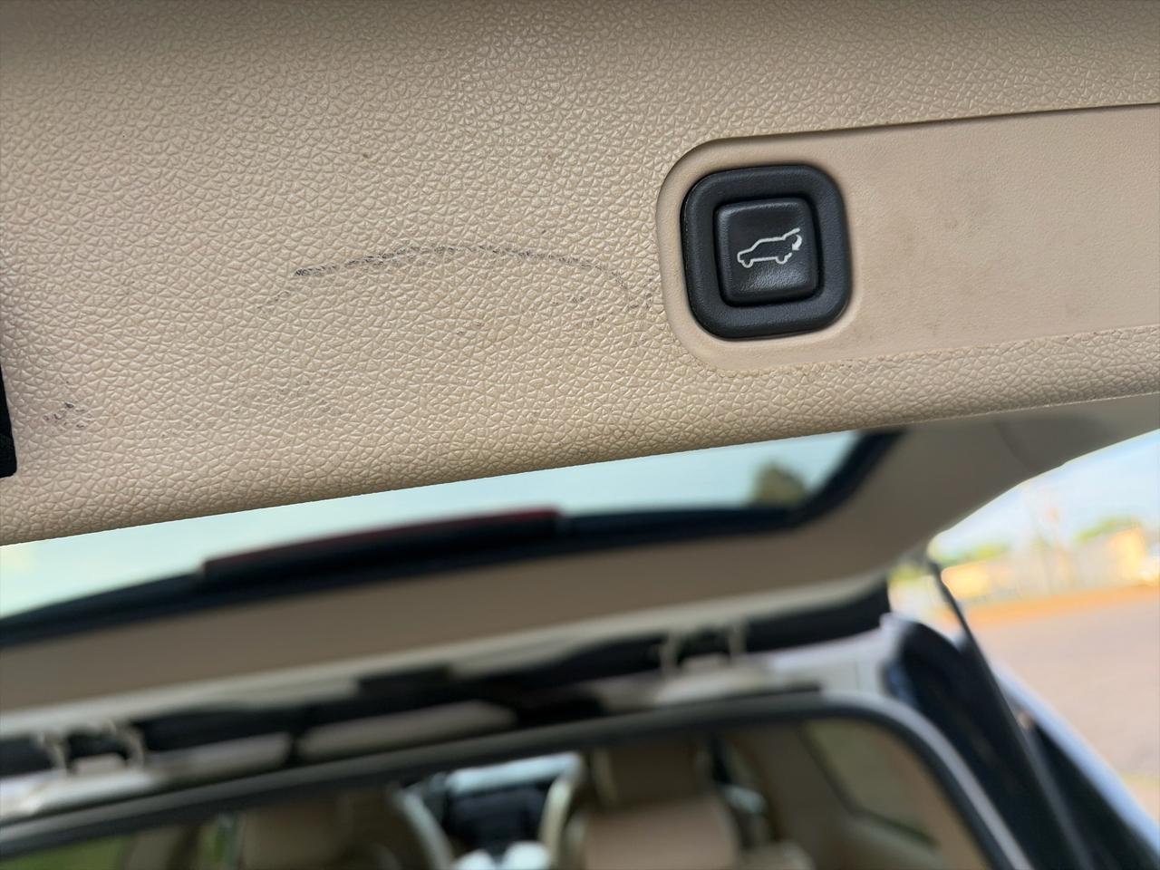 GMC Yukon Denali XL 4WD 2013