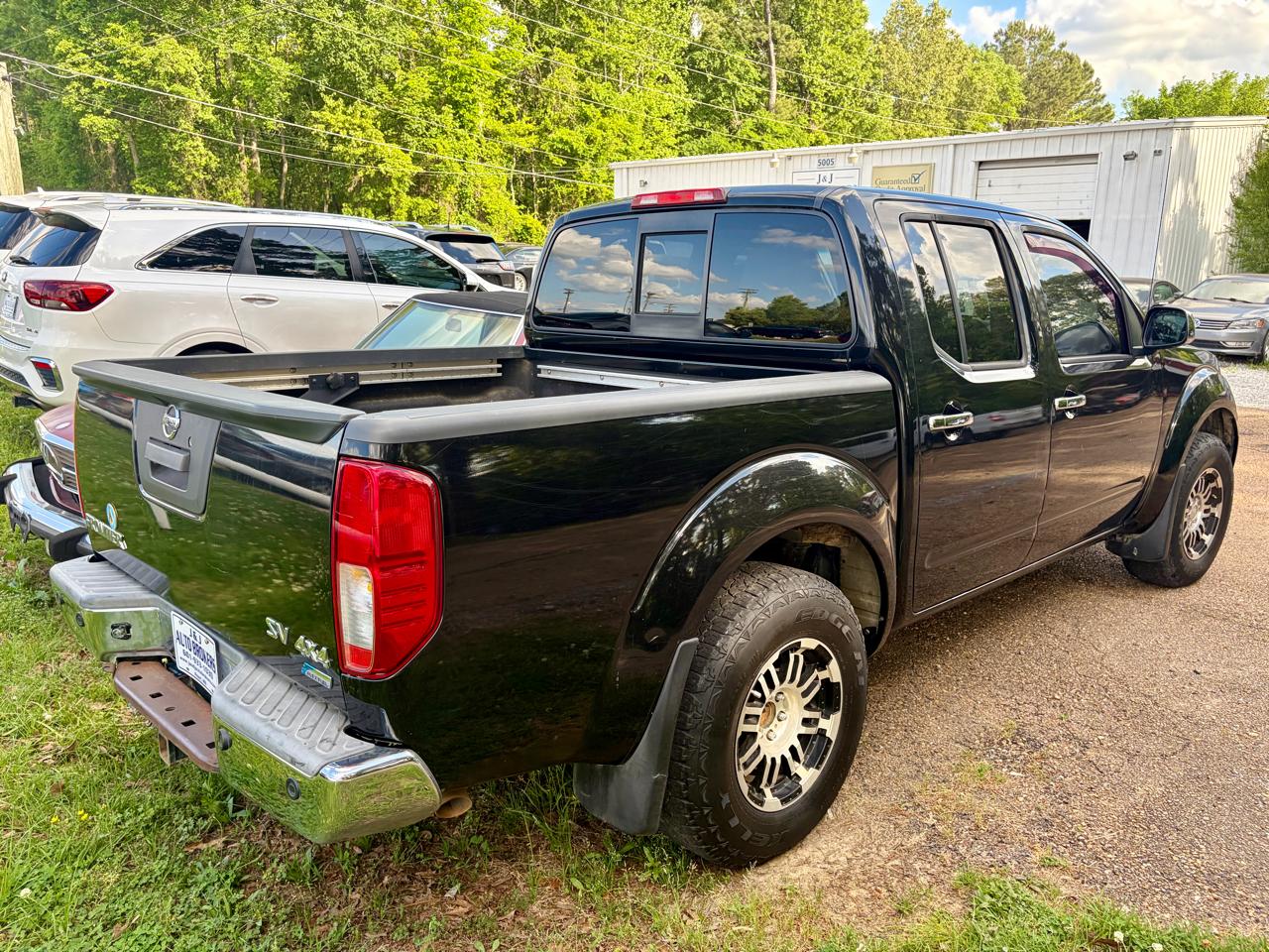Nissan Frontier PRO-4X Crew Cab 5AT 4WD 2017