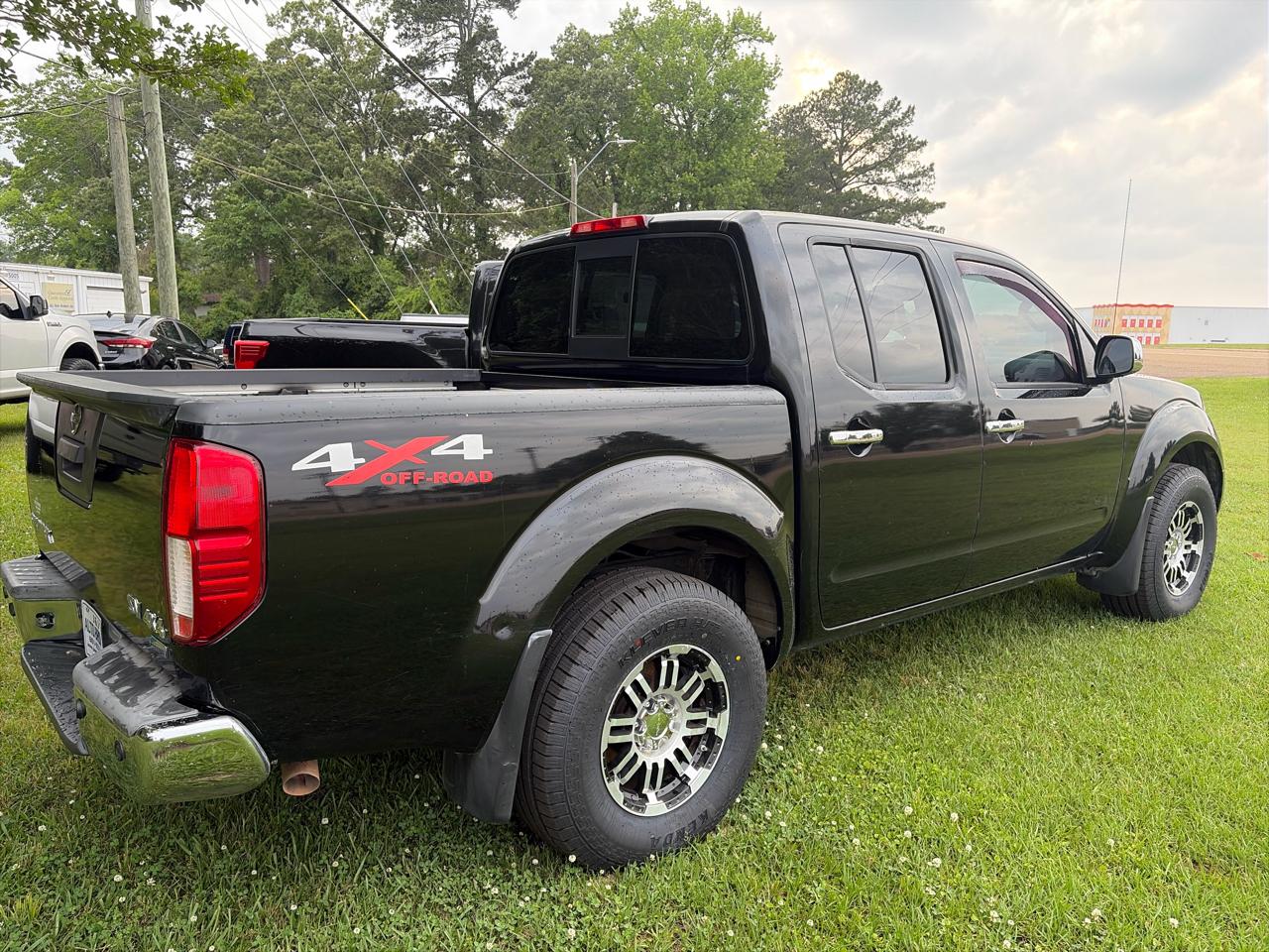 Nissan Frontier PRO-4X Crew Cab 5AT 4WD 2017